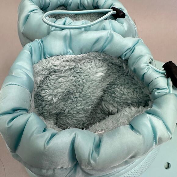 Crocs Classic Lined Neo Puff Boot in Aqua Slip On Women's Size 9 Men's 7 - Picture 9 of 14